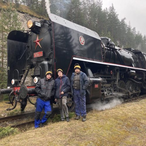 Rušňová čata zvláštneho vlaku. Foto: Maroš Puškár